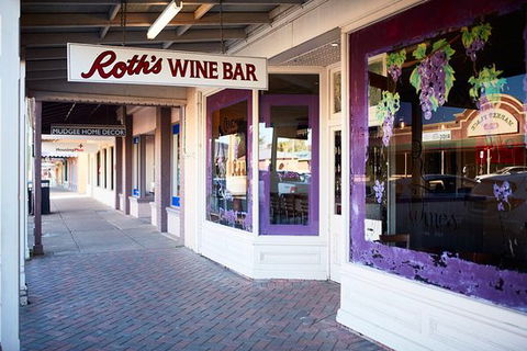 Roth Wine Bar - Go Out 0