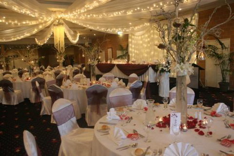 Windmill Motel–Apartments & Reception - Go Out 2