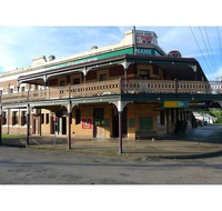 Bank Hotel Dungog - Go Out
