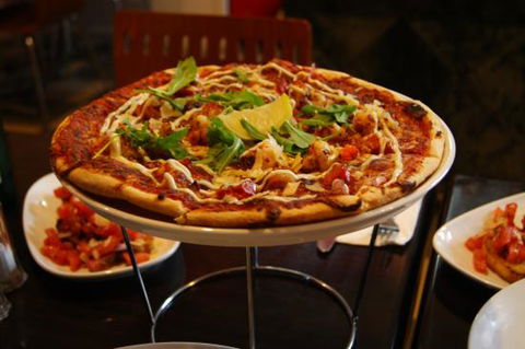Oz Napoli Pizza Pasta Restaurant - Go Out 0