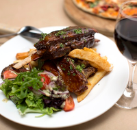 Lionleigh Tavern - Pubs and Clubs