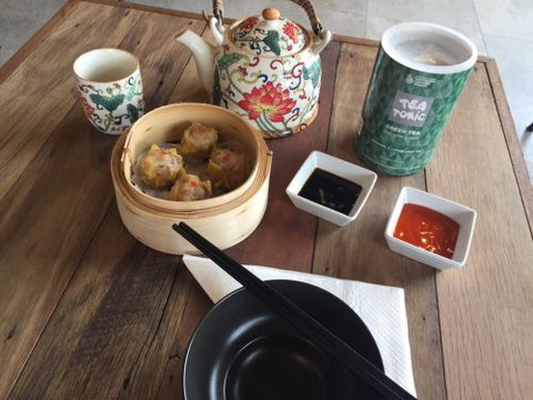 Tongarra Thai - Pubs and Clubs 4