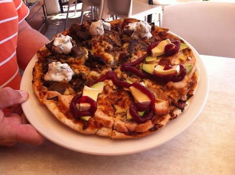 Zachary’s Gourmet Pizza Bar - Pubs and Clubs 0