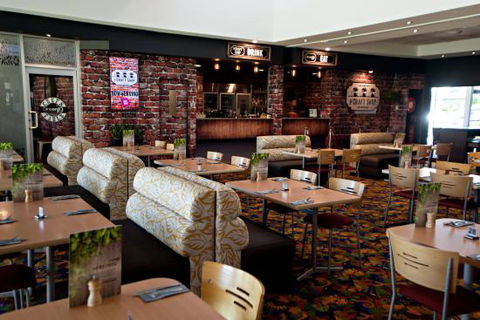 Dineon19 Restaurant - Go Out 0