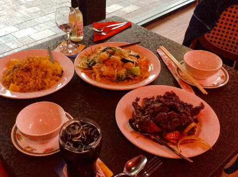 Lakeside Tavern - Pubs and Clubs 5