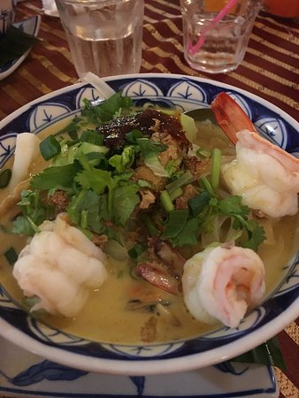 Nam Yeng Vietnamese Thai Food - Go Out 0