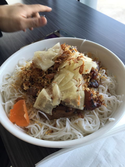 Vietnamese Corner - Go Out 3