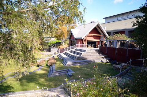 Vines Restaurant At Hollydene Estate - Go Out 0
