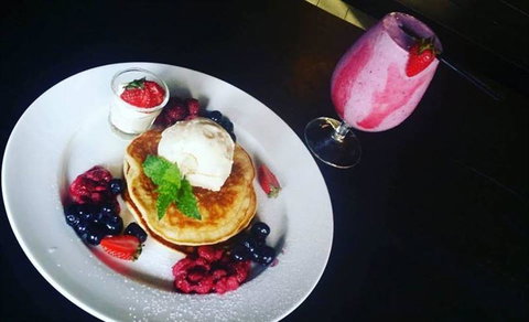 Radii Restaurant And Bar - Go Out 8