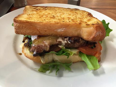 The Country Providore Cafe - Pubs and Clubs 0