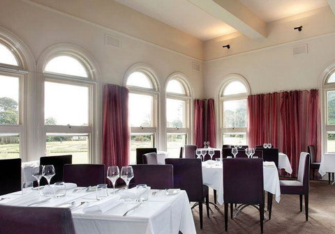 Albert Park Hotel - Go Out 7