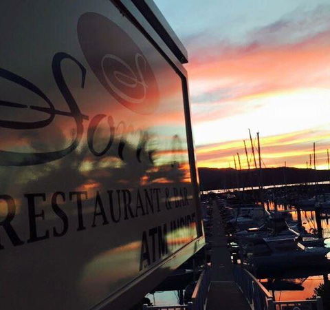 Taylors Waterfront Restaurant & Function Centre - Pubs and Clubs 9
