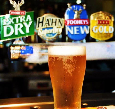 Taylors Waterfront Restaurant & Function Centre - Pubs and Clubs 12