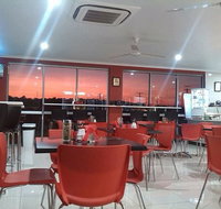 Cafe 300 - Pubs and Clubs