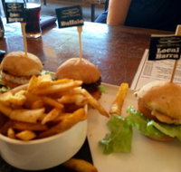 Humpty Doo - Pubs and Clubs