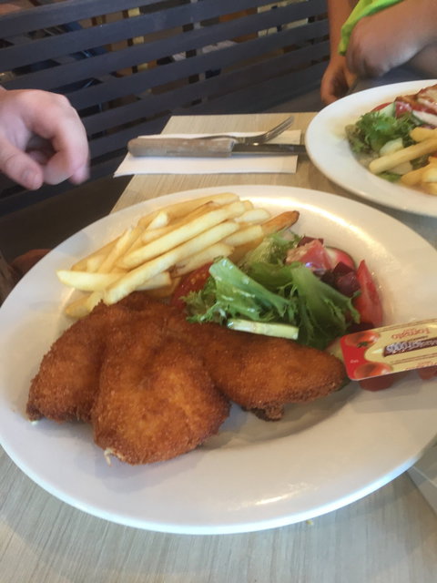 Dannebrog Cafe And Bar Grill - Go Out 1