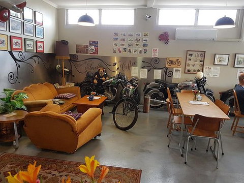 Moto Vecchia - Cafe - Go Out 0