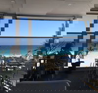 Swell Mullaloo Beach - Go Out