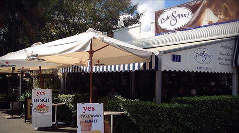 Dolci Sapori Traditional Italian Cafe - Pubs and Clubs 12