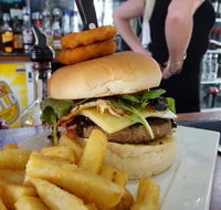 Burlington Hotel Bunbury - Go Out