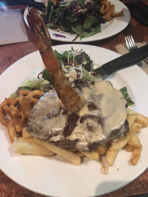 Settlers Tavern - Go Out 8