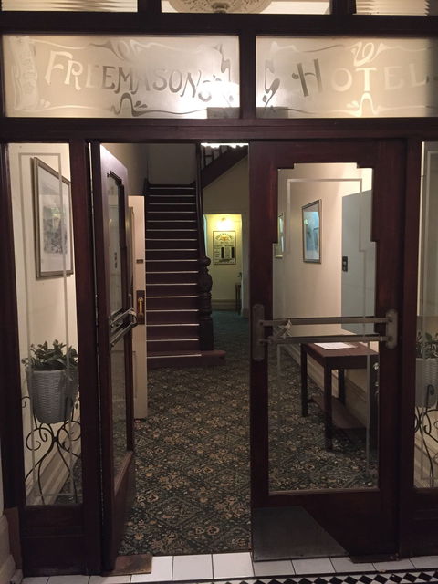 Bridgetown Hotel - Pubs and Clubs 1