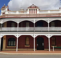 Castle Hotel Bistro - Go Out