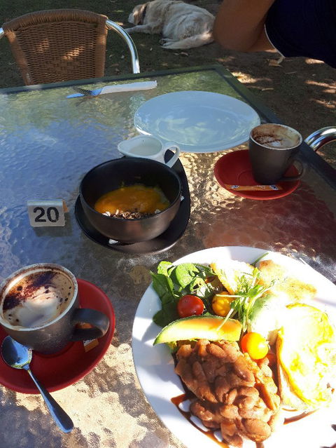 Ivanhoe Cafe - Go Out 6