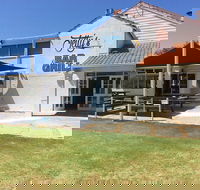 Jettys Bar and Grill - Go Out