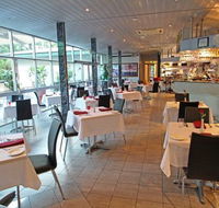 Kelly's Bar  Grill - Go Out