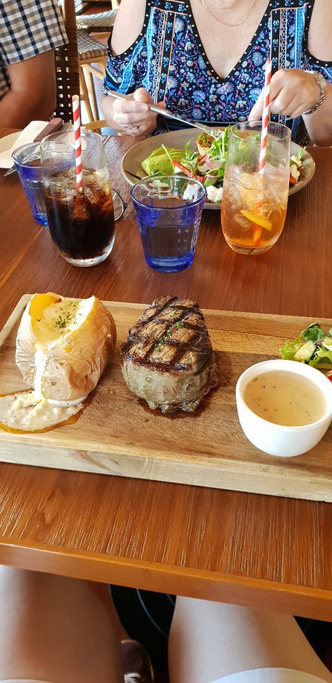 Little Fish - Pubs and Clubs 6