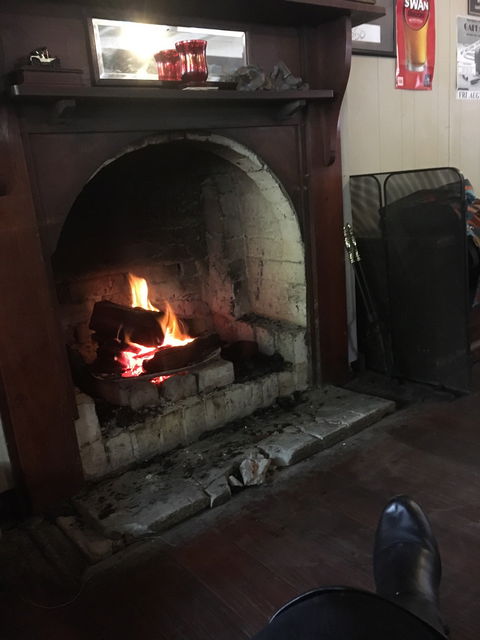 Mount Helena Tavern - Go Out 2