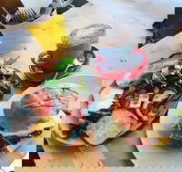 Six Willows Cafe - Pubs and Clubs