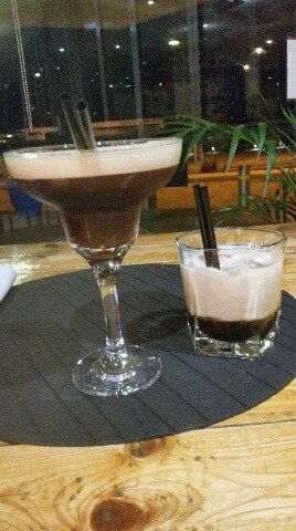 Nine 50 Restaurant And Bar - Pubs and Clubs 8
