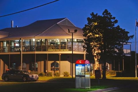 St Kilda Beach Hotel - Go Out 0