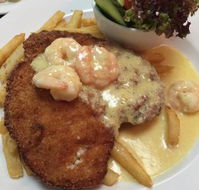 The Colonnades Tavern - Go Out