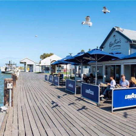 Hector's Cafe On The Wharf - Go Out 0