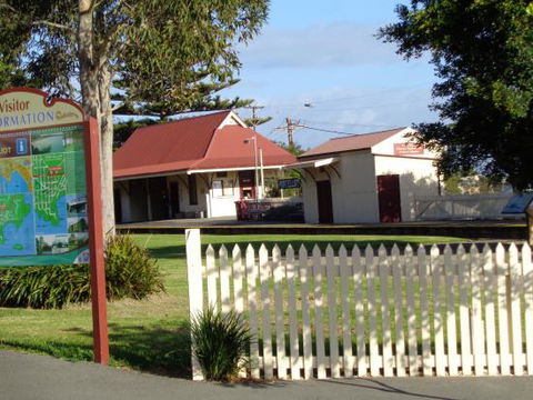 Jelly Trading Store - Go Out 0