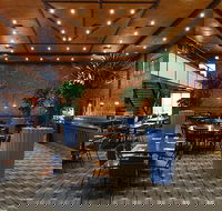 Palais Hotel - Pubs and Clubs