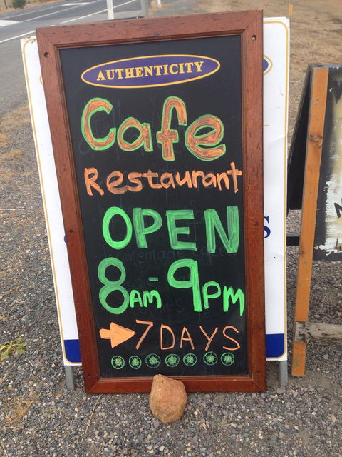 Soul Vine Cafe - Go Out 1