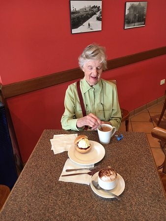 Cornish Bake House - Go Out 0