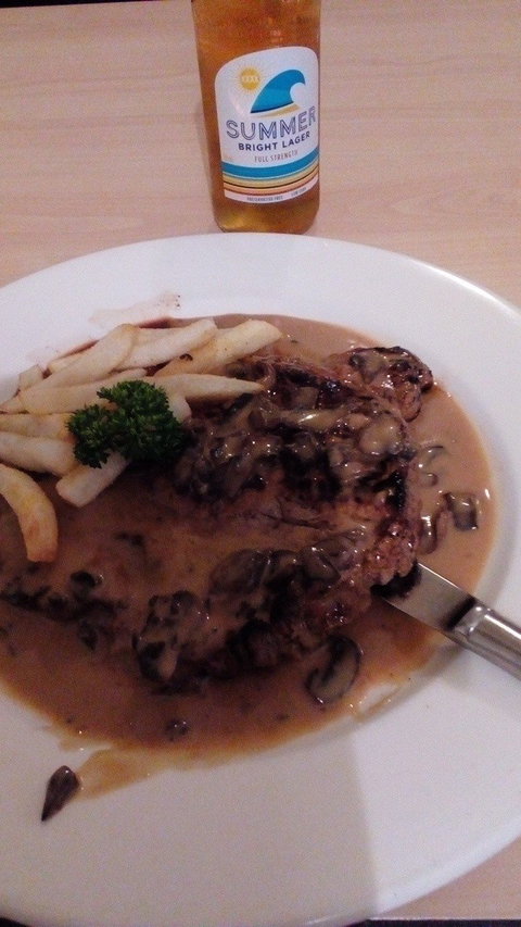 Moonta Hotel - Pubs and Clubs 6