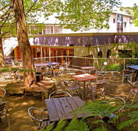 The Aldgate Pump Hotel - Pubs and Clubs