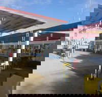 Yunta Truckstop - Pubs and Clubs