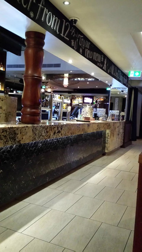 Waterloo Hotel - Pubs and Clubs 4