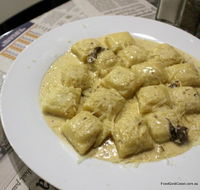 Due Amici - Pubs and Clubs