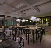 Pearls Bar - Pubs and Clubs