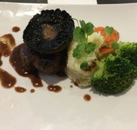Seren8 Restaurant  Bar - Go Out