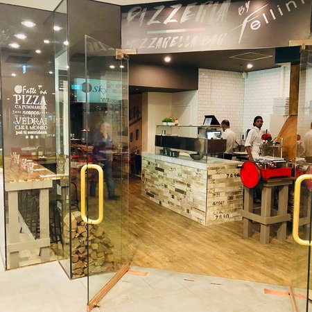 Pizzeria Mozzarella Bar By Fellini - Pubs and Clubs 0