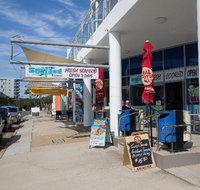 Seafood Town - Pubs and Clubs